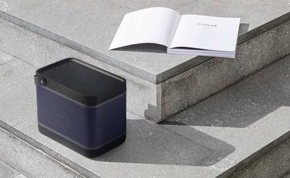 Bang & Olufsen Beolit 20 Grey Mist – Premium Portable Bluetooth Speaker with Powerful 360° Sound, Qi Wireless Charging & Up to 37-Hour Battery Life 